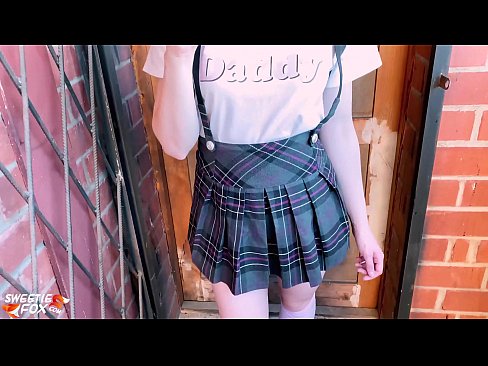 ❤️ Школачы Сосут анын Дик терең жана трахает ордуна класстар. ️ Порно видео боюнча порно ky.porno-filmy.ru ❤